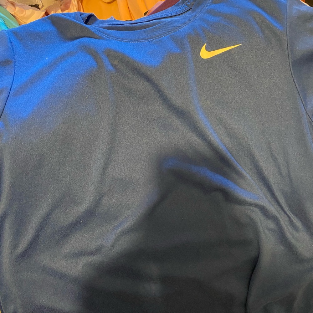 nike tee